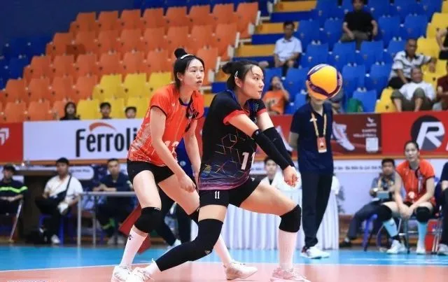 25-10！胡进率领中国女排代表队 横扫澳大利亚 国际邀请赛获第七名