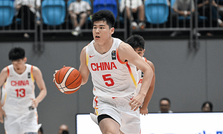 媒体人：陈家政可能是中国U19男篮在世界杯的最大收获