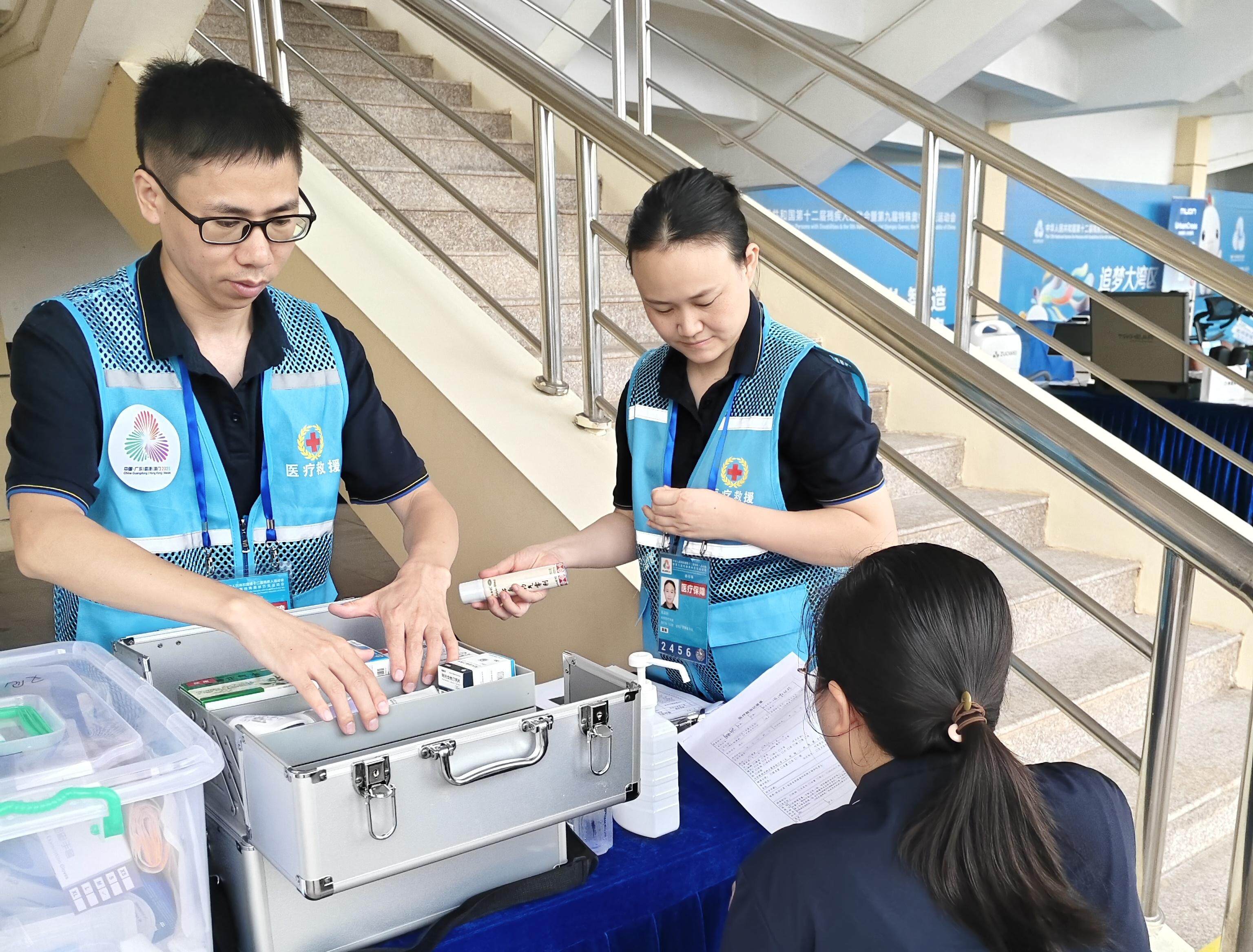 每1.52公里一个医疗点，龙岗卫健护航自行车公路赛
