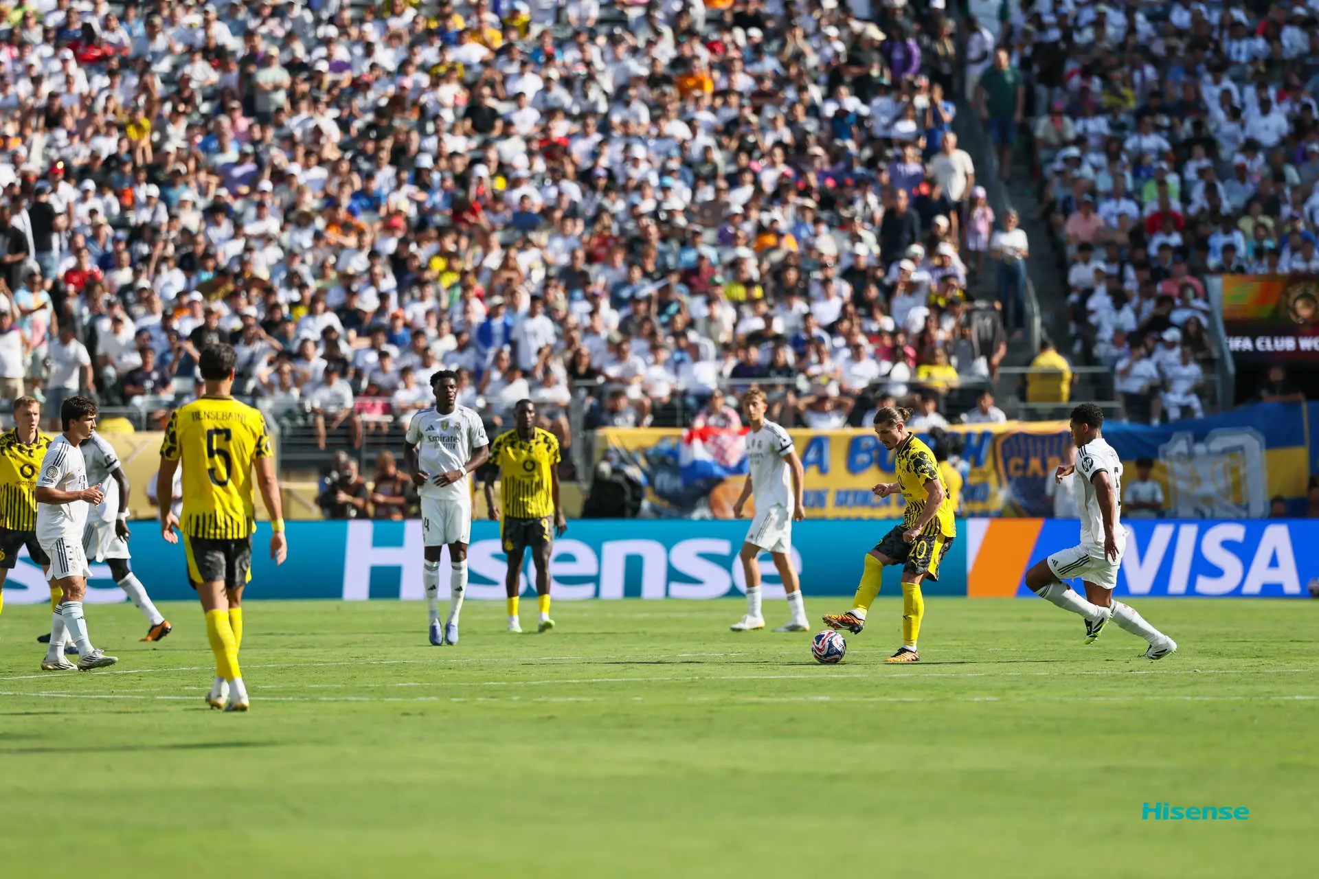 3-2！两分钟轰三球，姆巴佩创21年世俱杯最滑稽进球纪录