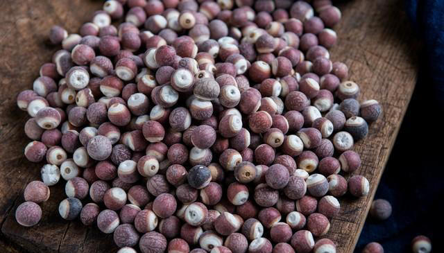 “排湿第一米”被发现，根本不是薏米！熟吃养胃，生吃肾好