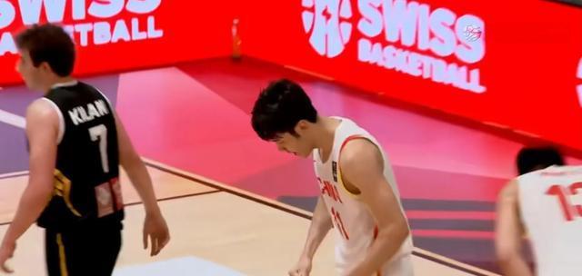 U19男篮世界杯：8冠王血洗NZ，德国双杀SI，冲击首冠，中国首胜！