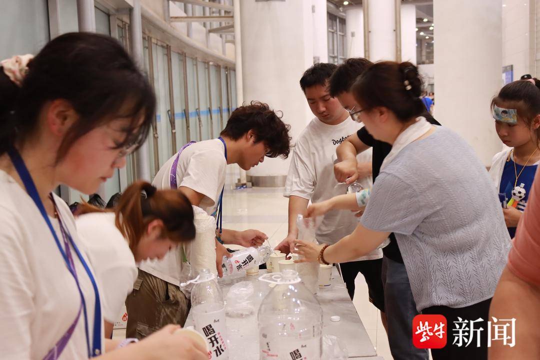 苏超赛场外的别样风采，88名南航金城学子闪耀志愿服务一线