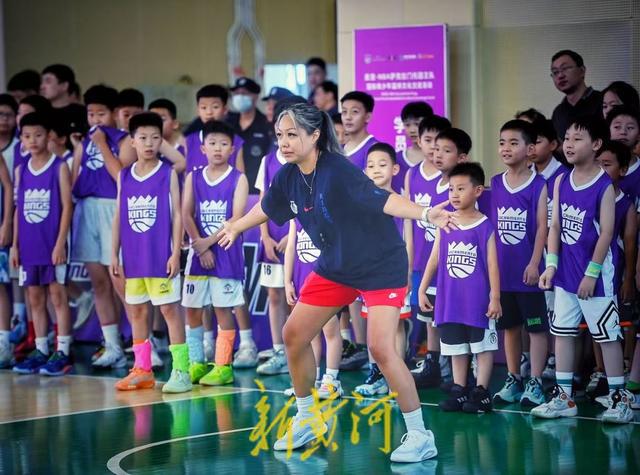 泉城点燃篮球梦想！MEBO美宝-NBA萨克拉门托国王队国际青少年篮球文化交流活动盛大启幕