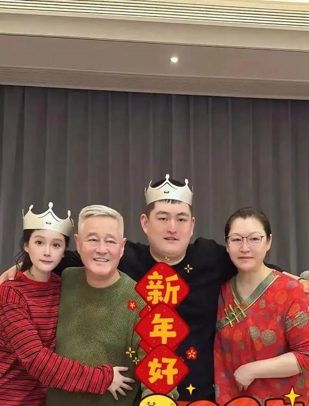 赵本山千金球球患抑郁症，富贵生活挡不住压力，她如何走出阴霾