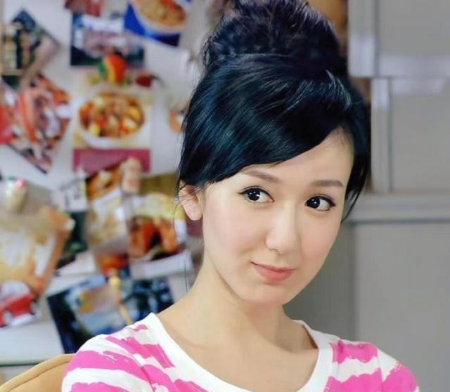 娄艺潇大变样，已经完全让人认不出来了，整容的代价真的很大