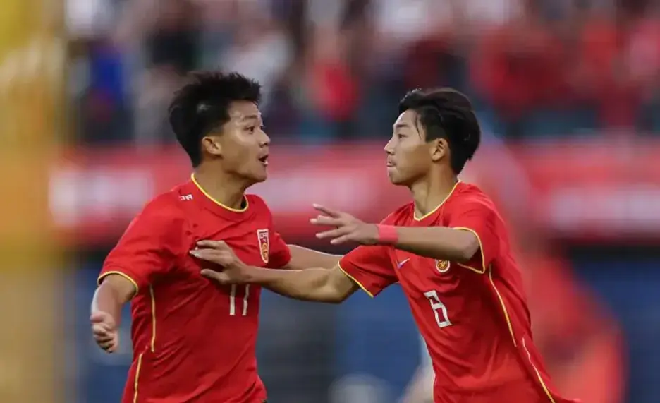 2-1！韩国队排名第1，中国队夺冠条件曝光，日本队失去争冠资格