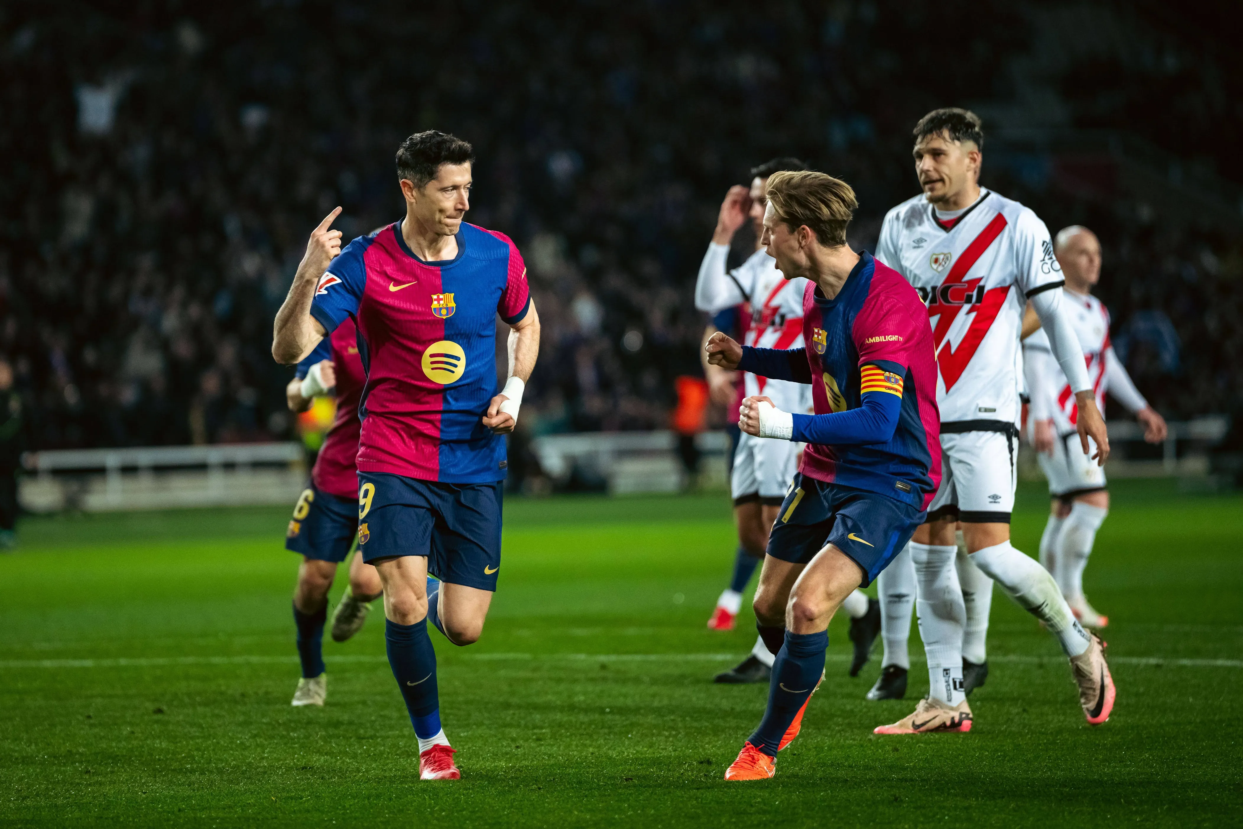 曼城追平皇马！FIFA俱乐部排名更新，拜仁升至第二，巴萨上榜