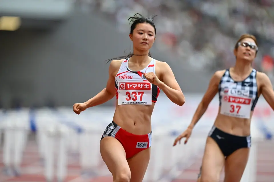 田中佑美12秒86力压中岛瞳福部真子夺冠 日锦赛前三均破13秒