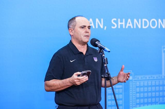 NBA国王队运营总裁莱恩哈特：篮球最伟大的力量在于“连接人心”
