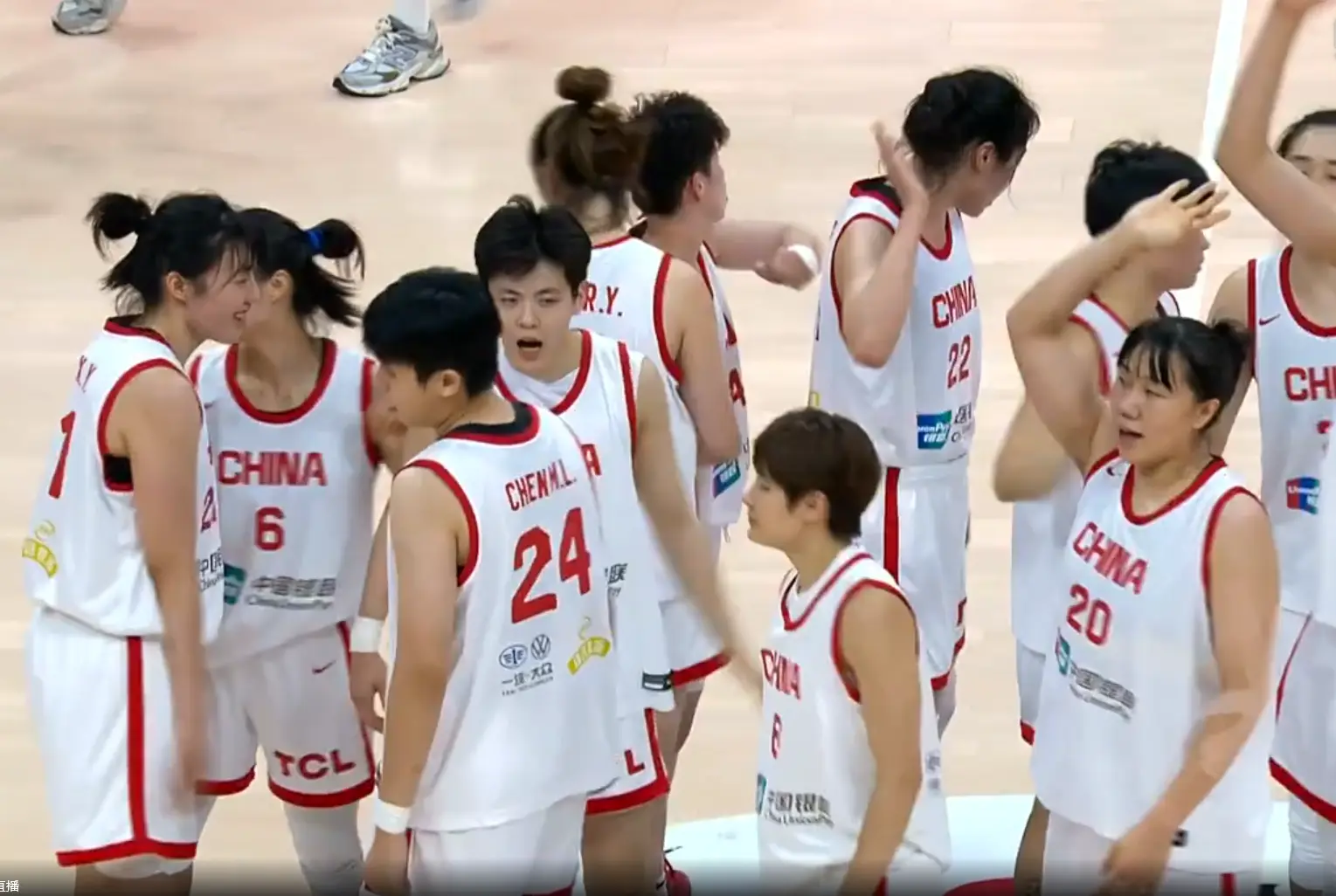 63-76！张子宇缺阵，中国女篮惨败，澳洲杀手隐身，韩旭成遮羞布