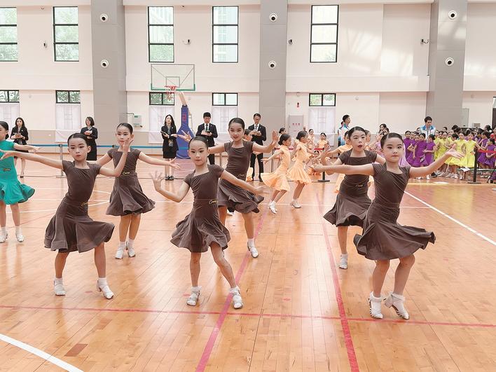 市运会中小学生部体育舞蹈竞赛落幕