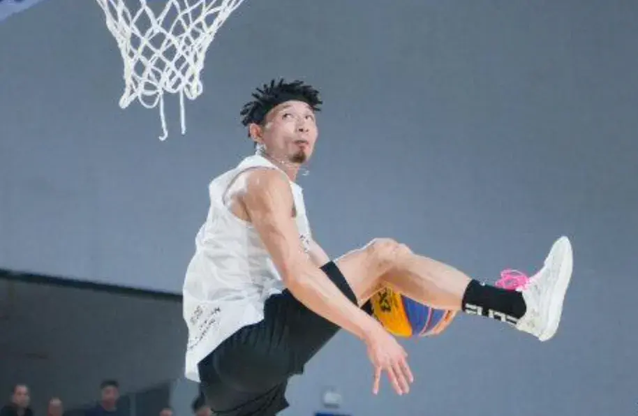太棒了，陈登星！世界第一当之无愧，可惜在国内仍是“第二”