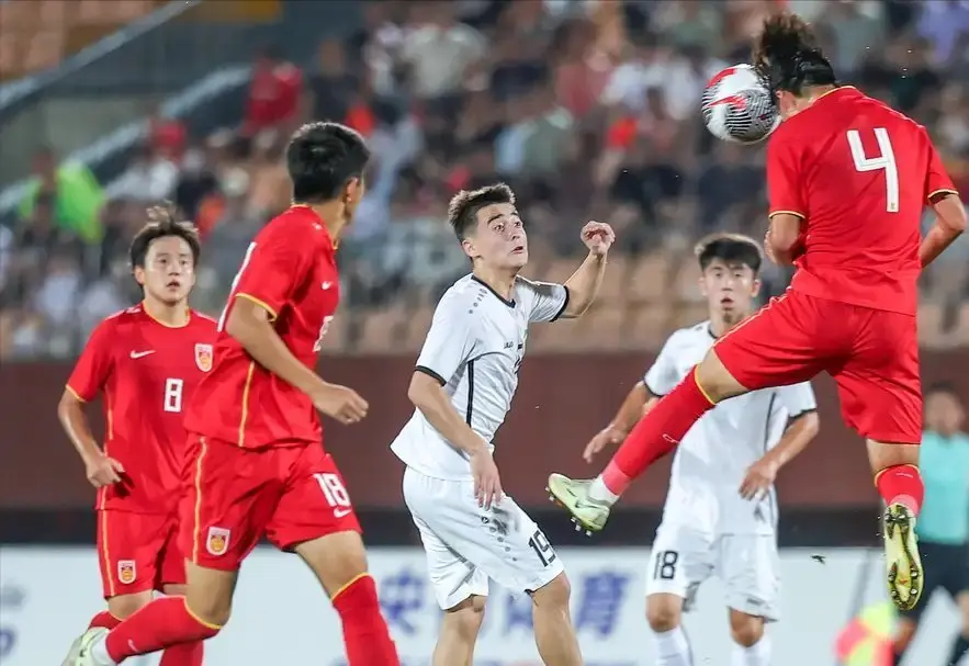 国少2-1绝杀，足球小将包办进球，董路大喜，连夜发文回击黑粉