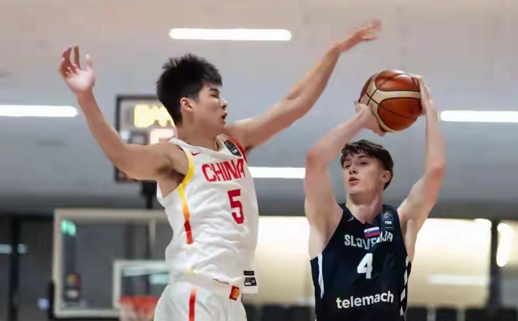 再砍17分6板！广东队又一超级后卫浮现，下赛季杜锋该重点培养