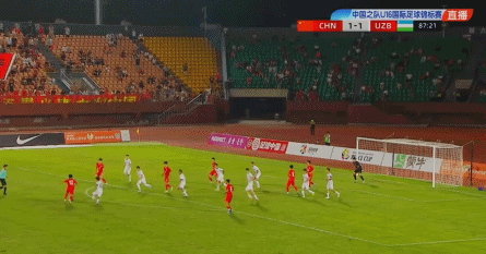 随着中国队2-1绝杀！最新积分：2队退出争冠，韩国队输球=丢冠