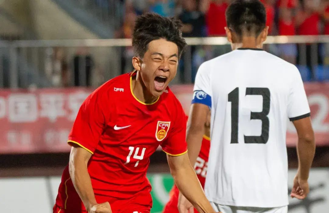 CCTV5直播！19点35分，中国男足1-0韩国队=争冠，董路霸气发声