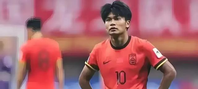 东亚杯-中国男足VS韩国首发阵容浮现 张玉宁队长 世预赛阵容为班底