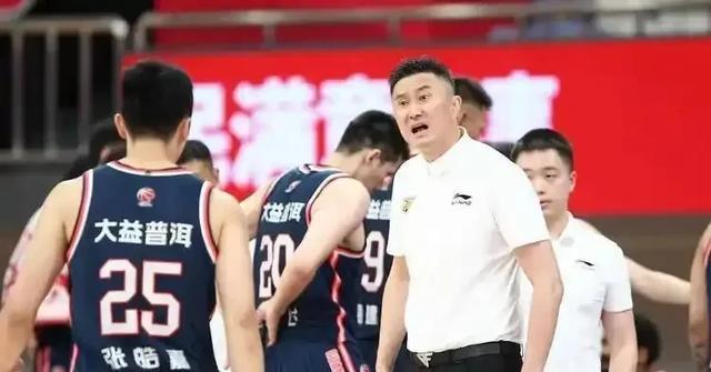 广东男篮续约接近尾声朱总与杜锋教练在新赛季布局上玩起了心跳