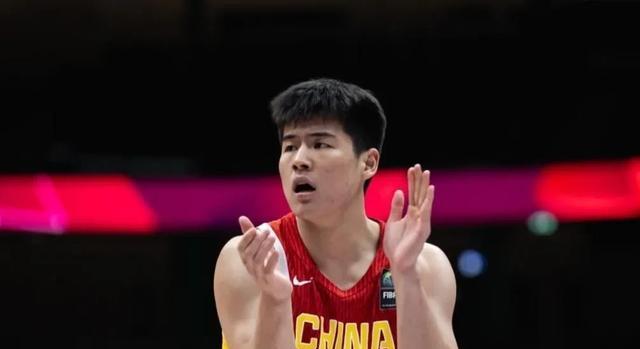 广东男篮续约接近尾声朱总与杜锋教练在新赛季布局上玩起了心跳