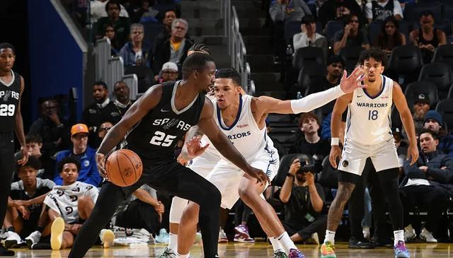 NBA夏联赛：马刺90-88力克勇士尝首胜！大卫琼斯25+3+3&克莱尔19