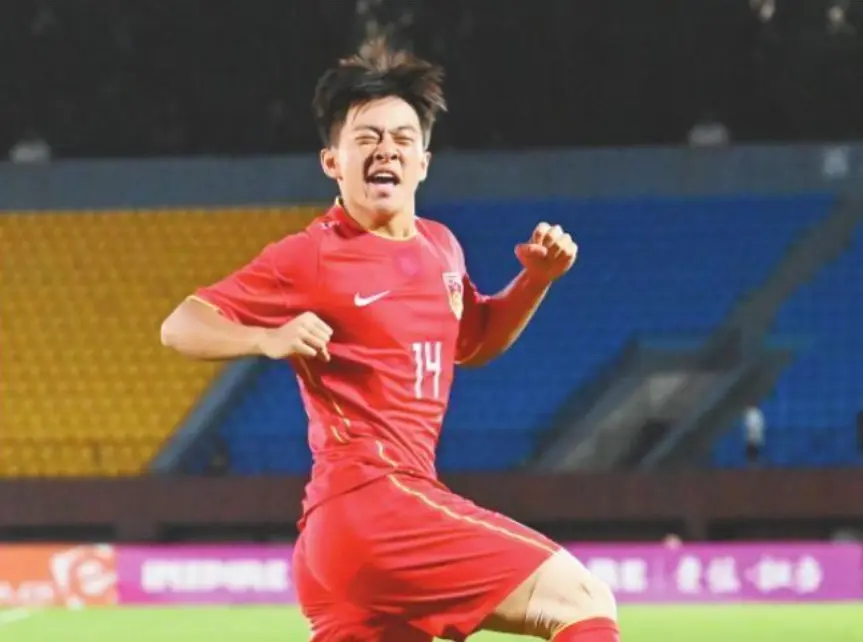 随着中国队2-1绝杀！最新积分：2队退出争冠，韩国队输球=丢冠