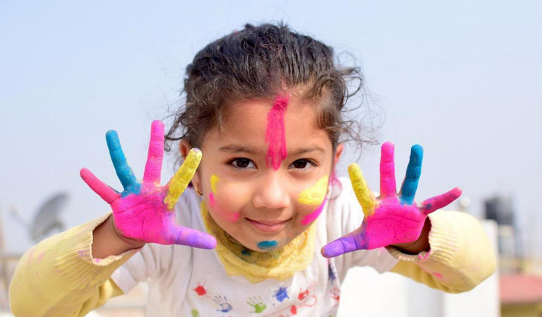 心理学:若孩子喜欢这个颜色,内心可能缺乏“安全感”,要多注意