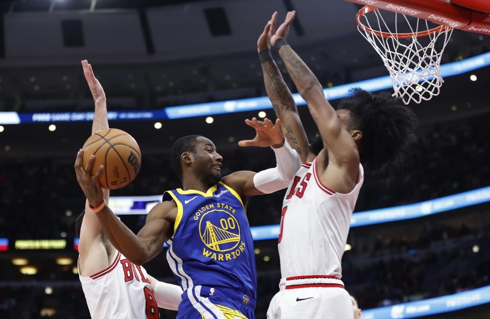 勇士队的乔纳森·库明加，公牛队的约什·吉迪仍然是NBA联盟范围合同问题的受害者
