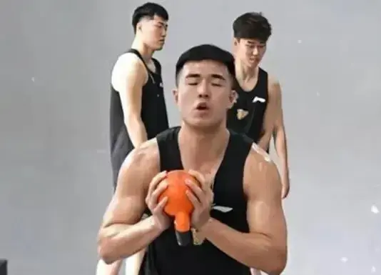 2进2出！U19得分王驰援杜锋，5大番薯可更新，国产6人主力框架！