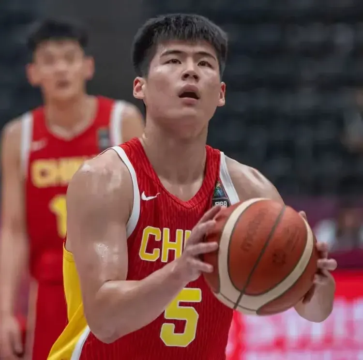 2进2出！U19得分王驰援杜锋，5大番薯可更新，国产6人主力框架！