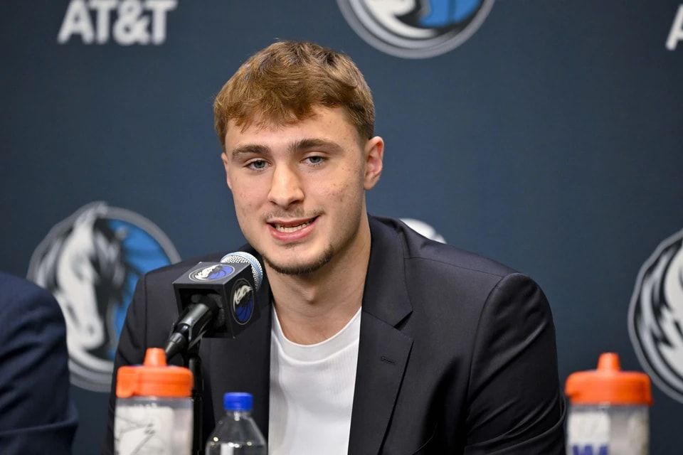 NBA夏季联赛：如何观看独行侠队的库珀·弗拉格对阵湖人队的布朗尼·詹姆斯