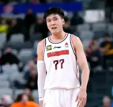 2将离队！杜锋盛赞7将特训，张明池获重点培养，3国手成建队基石