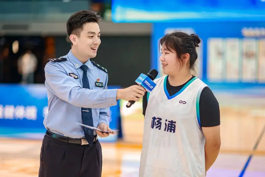 当篮球赛遇上普法宣传……