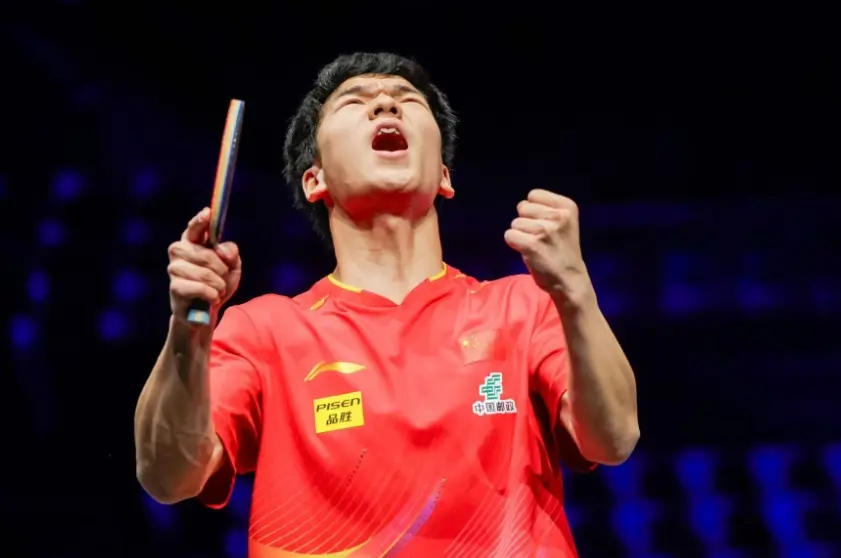 单局7-0险被逆转！正手打爆葡萄牙老将，向鹏3-1静待印度德比胜者