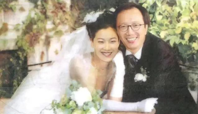 奥运冠军嫁大26岁高官，23年恩爱不减，平淡日子藏幸福秘诀