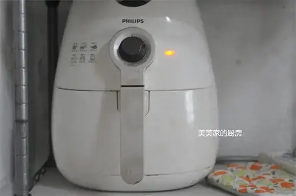 三伏天，真是爱极了土豆这个吃法，不煎也不炒，低油少盐超健康！