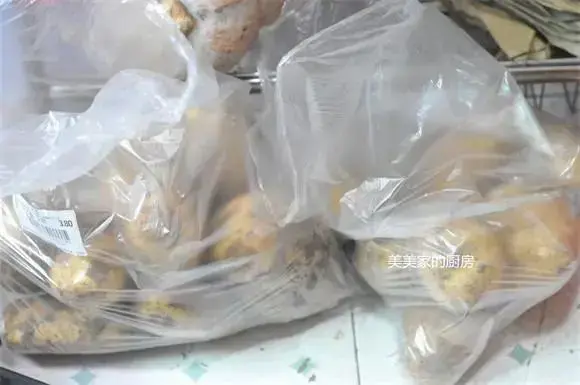 三伏天，真是爱极了土豆这个吃法，不煎也不炒，低油少盐超健康！