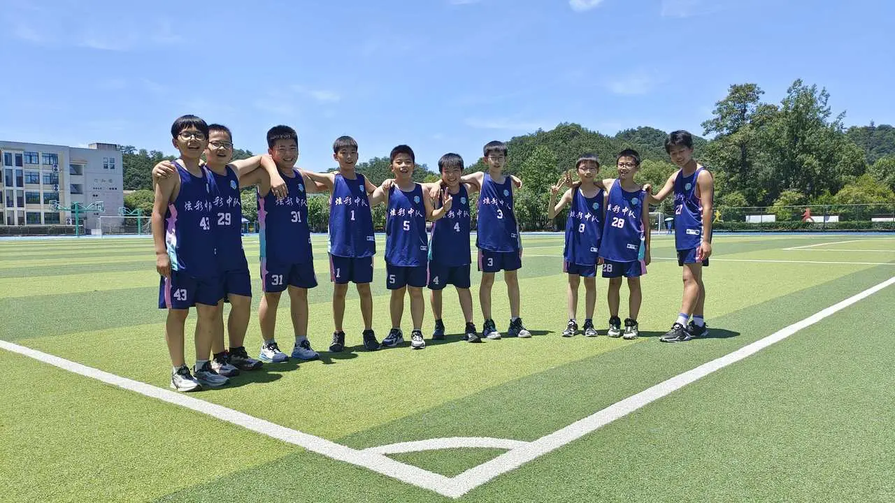 潮闻小记者 | 太阳底下见真章，五（6）班意气风发战赛场