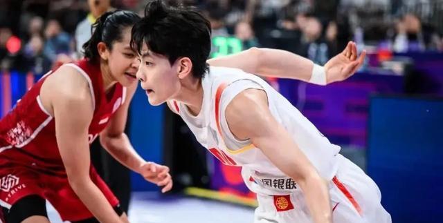 中国女篮对阵韩国，姜怡瑟伤退存悬念，中国队有望大胜