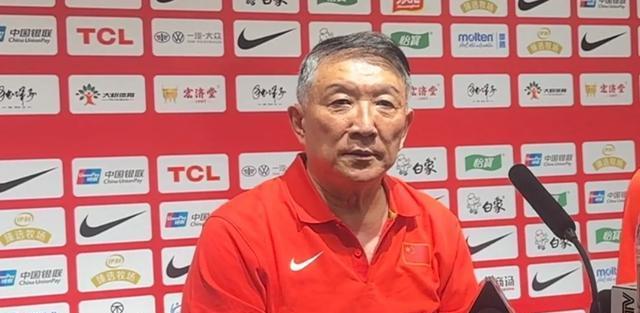 就在刚刚！女篮亚洲杯传来宫鲁鸣、张子宇、李梦最新消息！