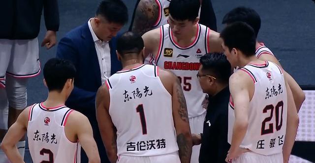 太适合广东队！广州旧将被CBA多队看中，这才是杜锋要的小外援？