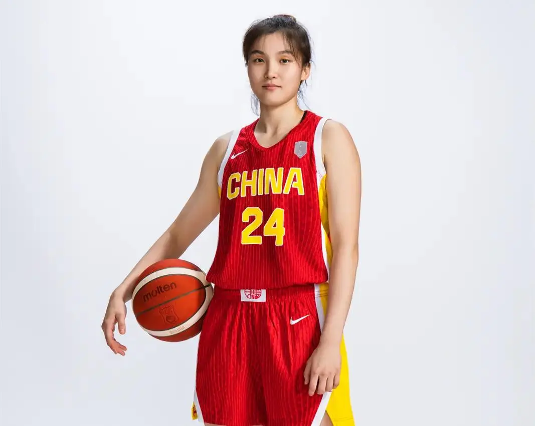27岁进国家队首秀征服宫鲁鸣，是CUBA历史得分王，成女篮最准一环