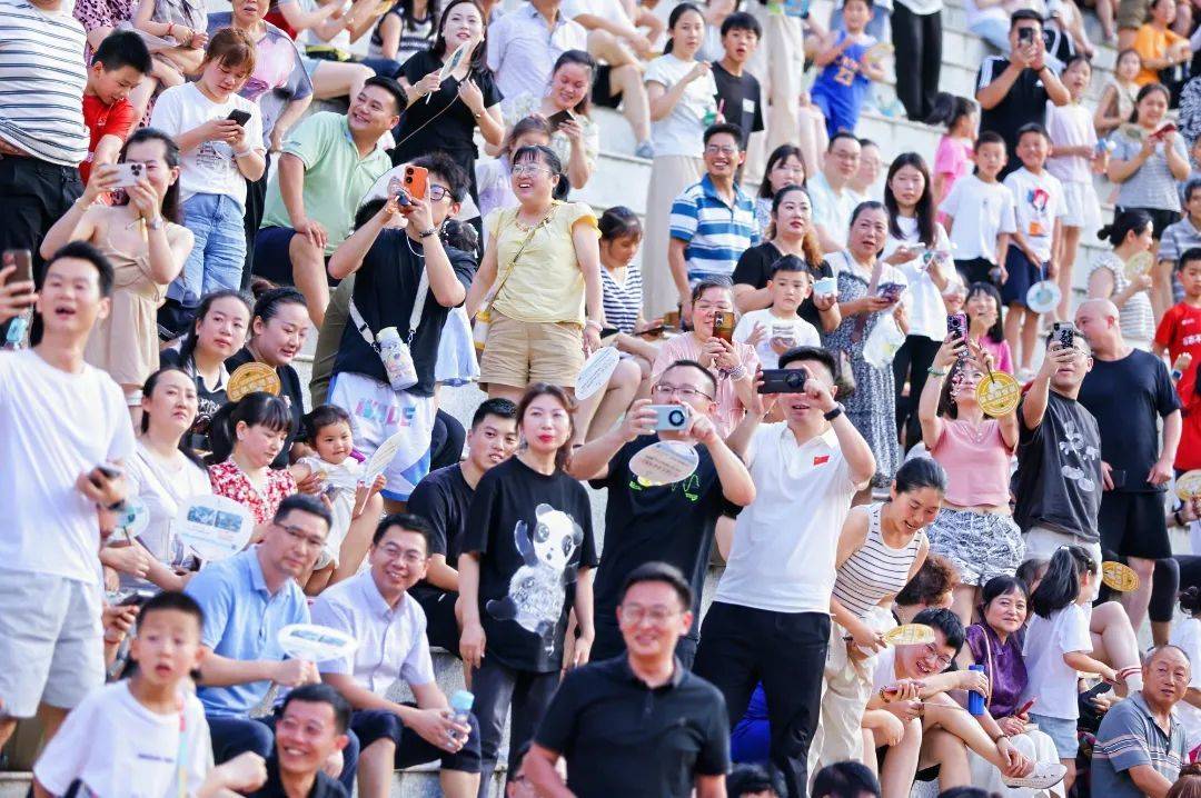 土猪、土鸡赢回家！跟着赛事去旅行 来看乡土气十足的“棉超”