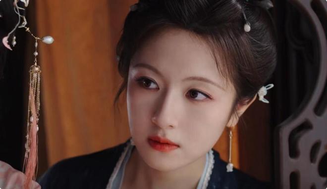 谁说圆脸不适合演仙侠剧，开播榜单第一，李兰迪打破内娱审美了吗