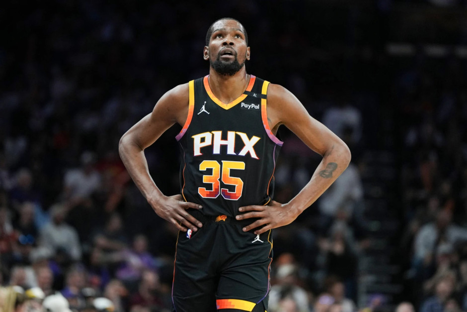 BR百大NBA球星排名引爆争议！库里压科比进前十，约基奇超传奇中锋？
