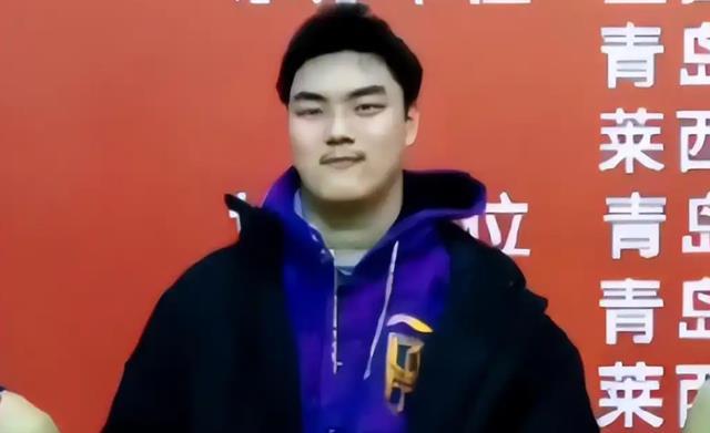 辽宁揭露内线希望！17岁新星提拔一队训练，防守不错，需挖掘进攻