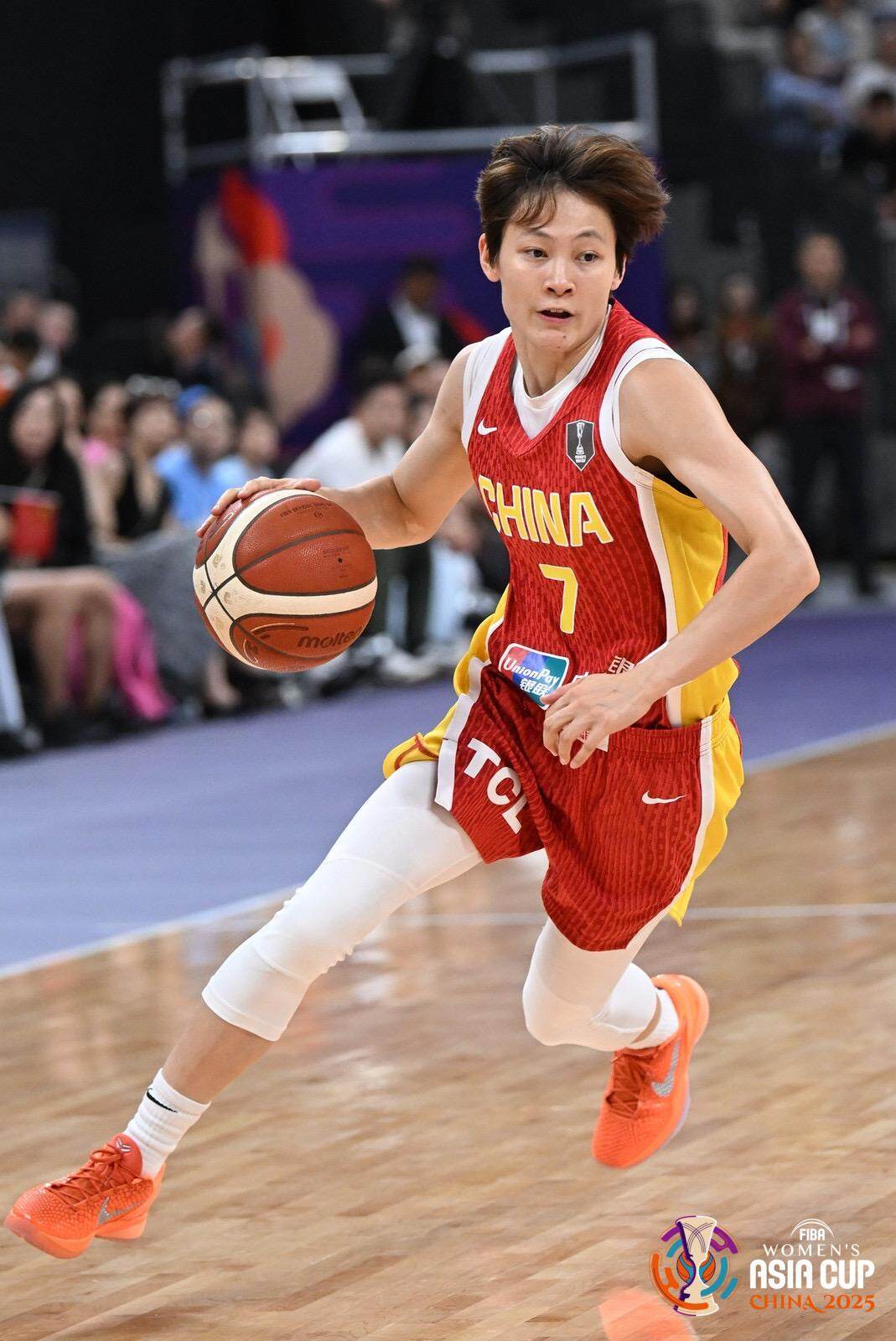 中国女篮轻取韩国女篮获亚洲杯两连胜，小将张子宇表现亮眼