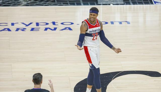 NBA：乔治重伤已手术，勇士有新目标，黄蜂灰熊也有运作