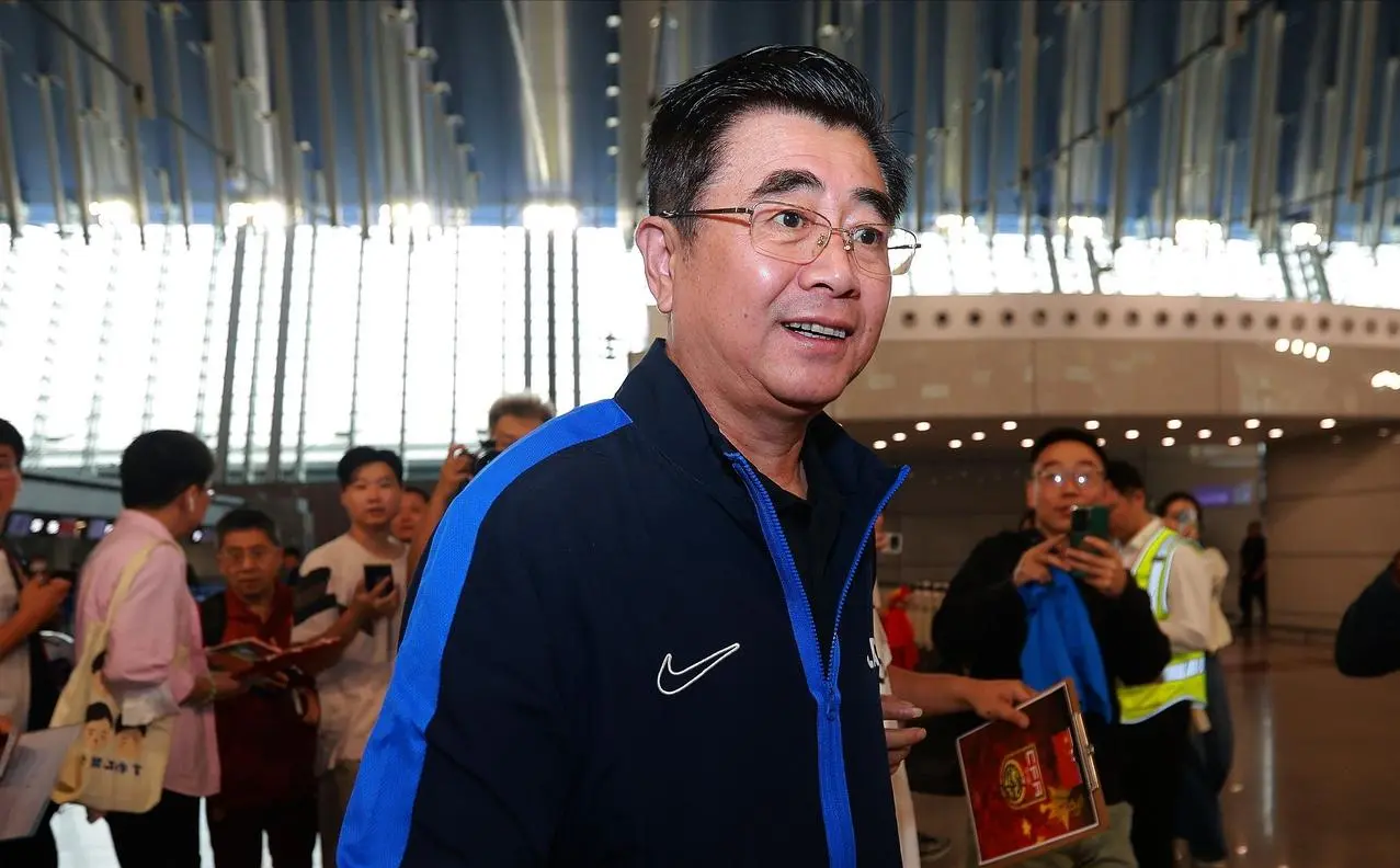 小胜香港完成目标！久尔杰维奇守住下限转战国青，宋凯如释重负