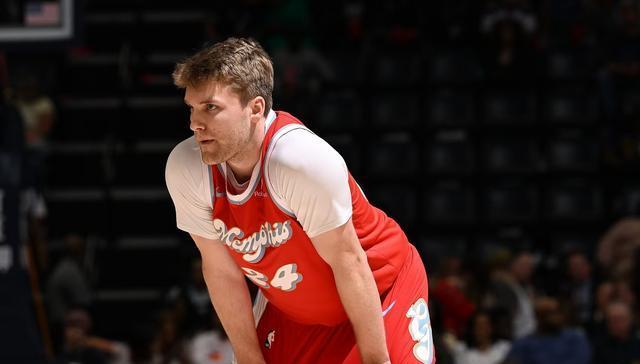 NBA：乔治重伤已手术，勇士有新目标，黄蜂灰熊也有运作